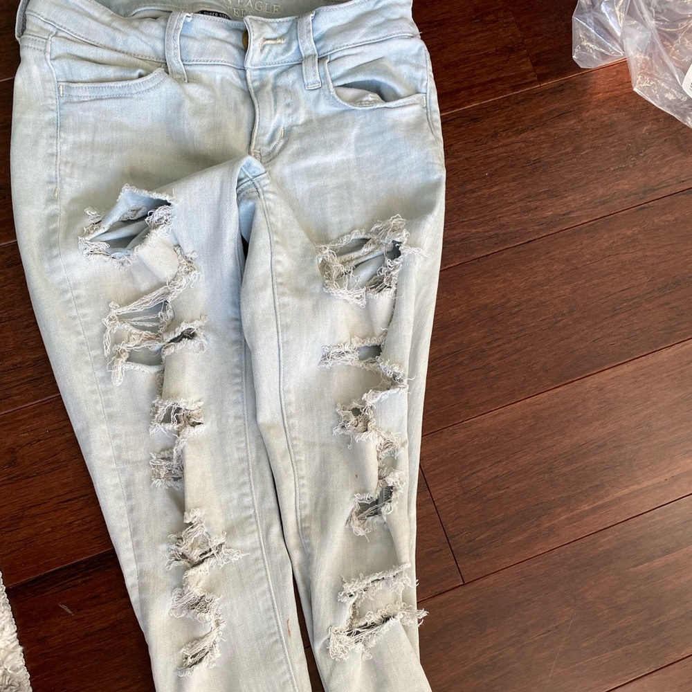 Jeans - Picture 2 of 3